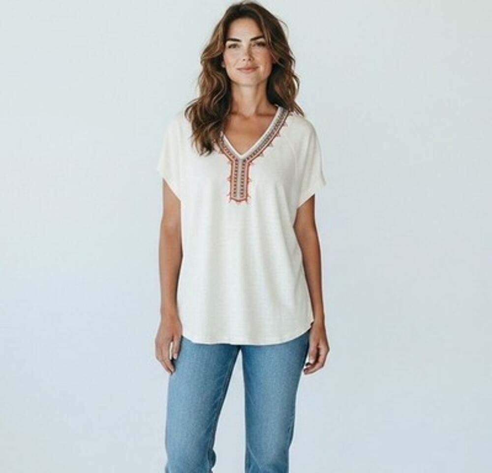 J. Jill Linen Blend V-Neck Embroidered Southwest Geometric Cream T-shirt Medium